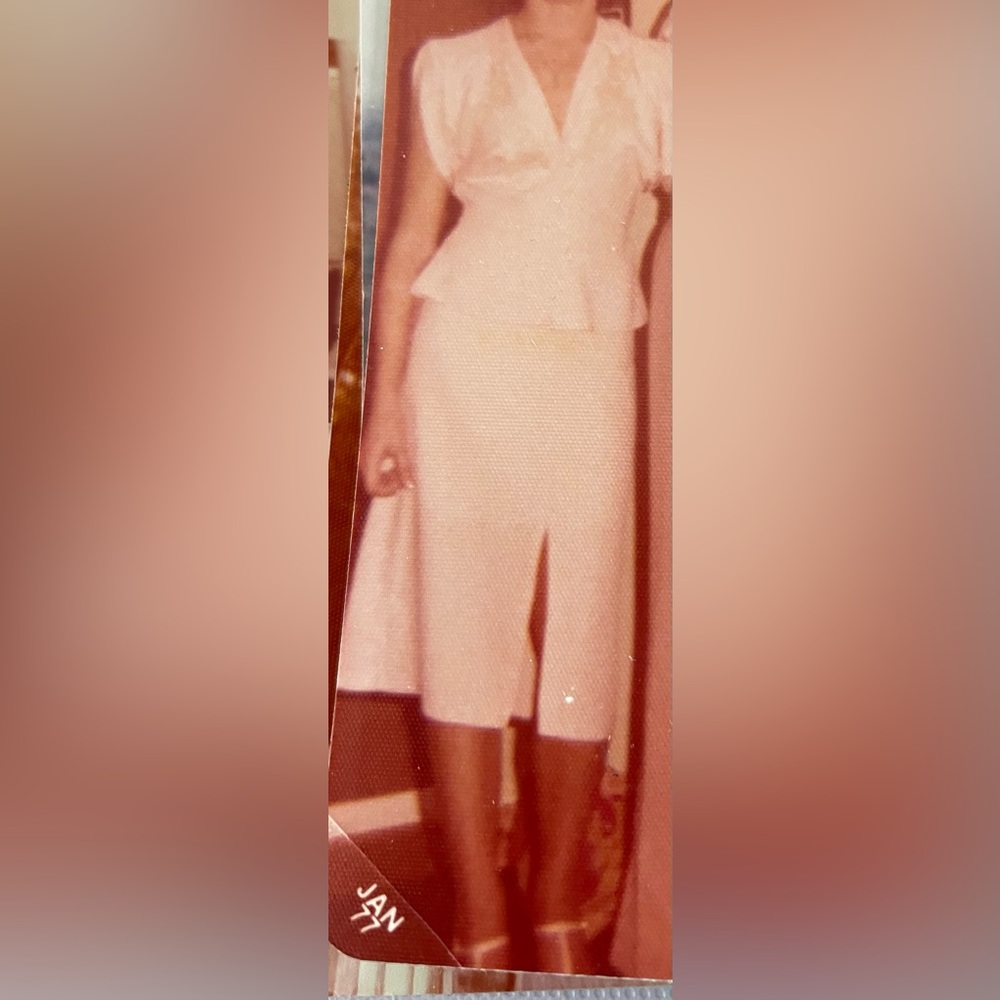 Vintage two - piece skirt set - Picture 6 of 6